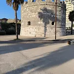 Lukas Vollga * Dıraç