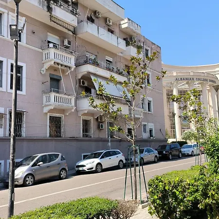 Lukas Vollga Durrës