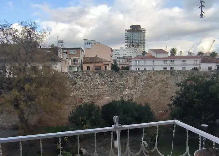 Lukas Vollga * Dıraç