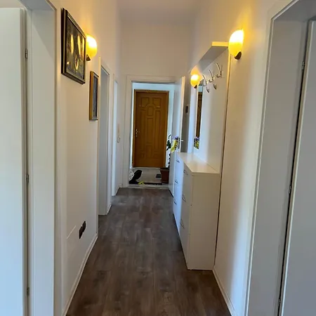 Lukas Vollga Appartamento Durrës